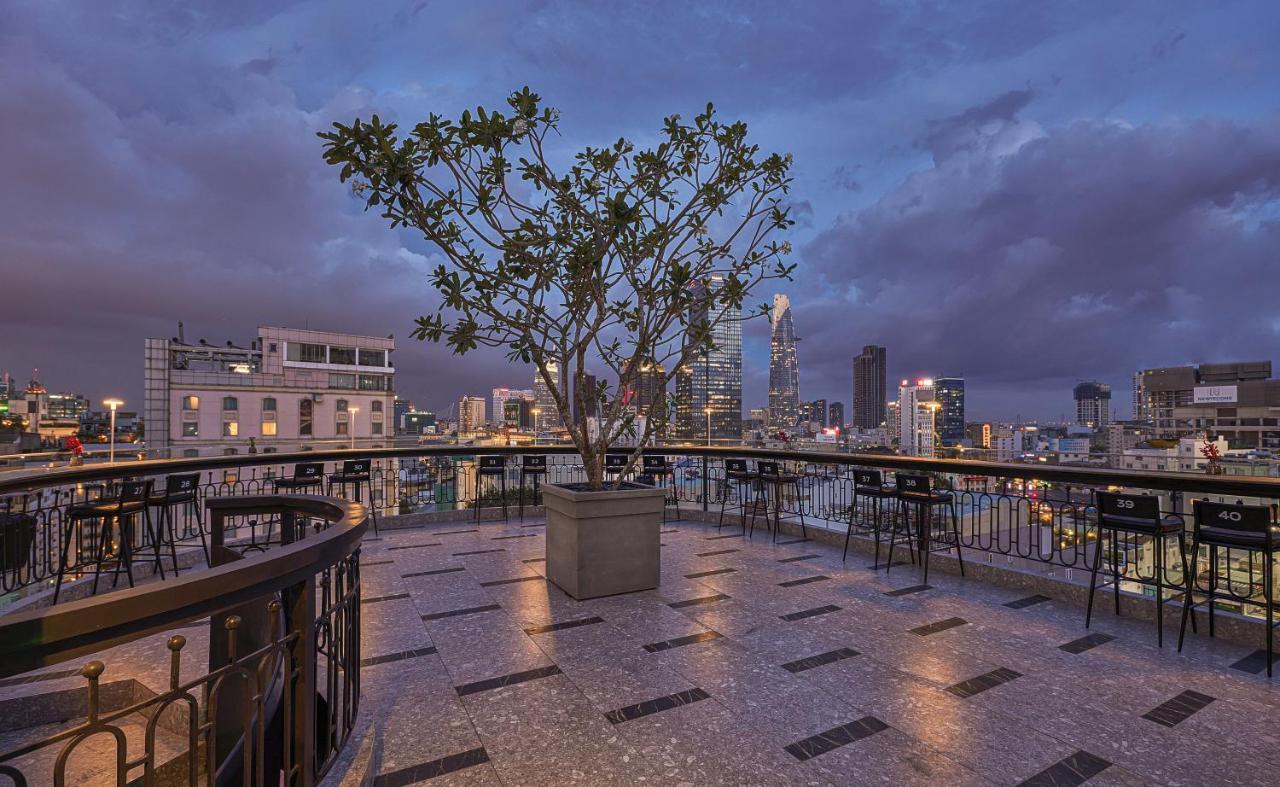 La Siesta Premium Saigon Hotel Ho Şi Min Exterior foto The 137 Pillars Hotel rooftop bar
