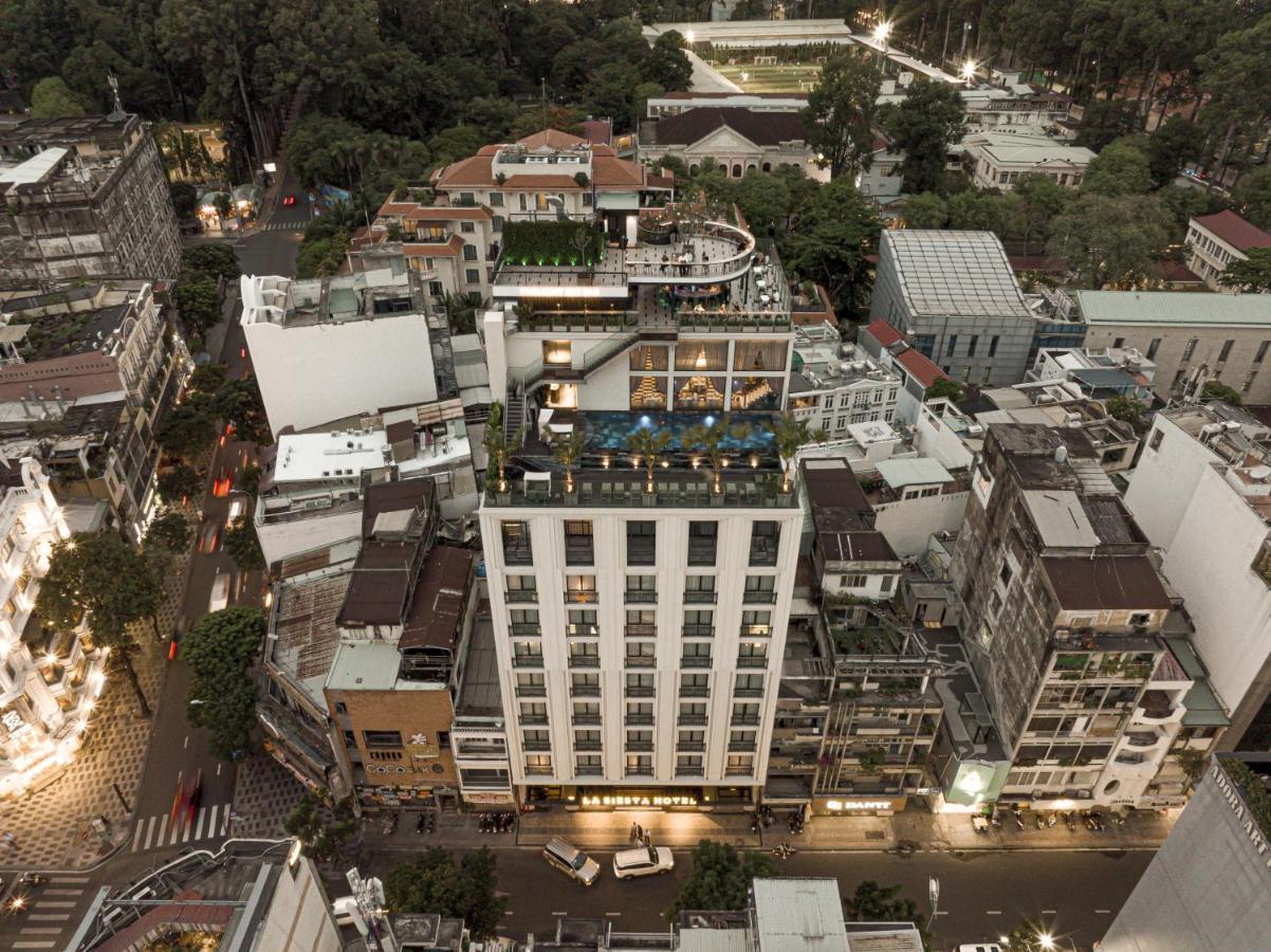 La Siesta Premium Saigon Hotel Ho Şi Min Exterior foto Aerial view of the hotel
