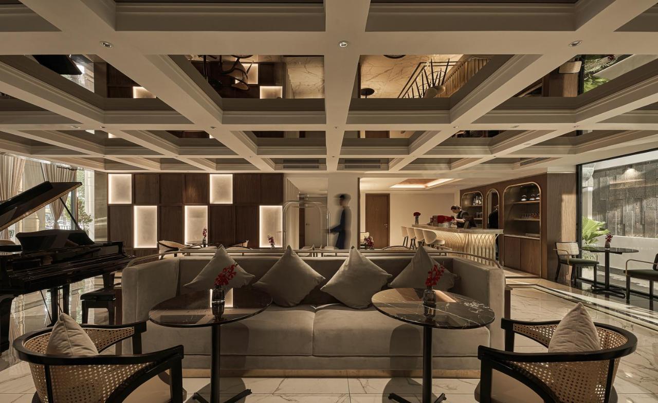 La Siesta Premium Saigon Hotel Ho Şi Min Exterior foto The interior of the lounge