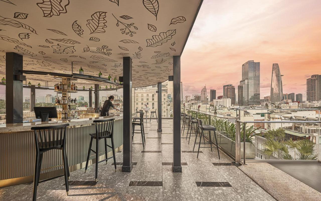 La Siesta Premium Saigon Hotel Ho Şi Min Exterior foto The rooftop bar