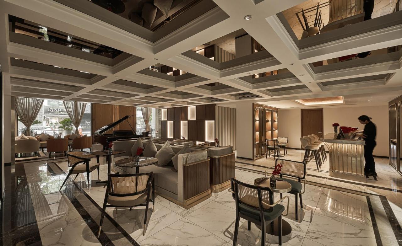 La Siesta Premium Saigon Hotel Ho Şi Min Exterior foto The Lounge at the Hong Kong International Financial Centre