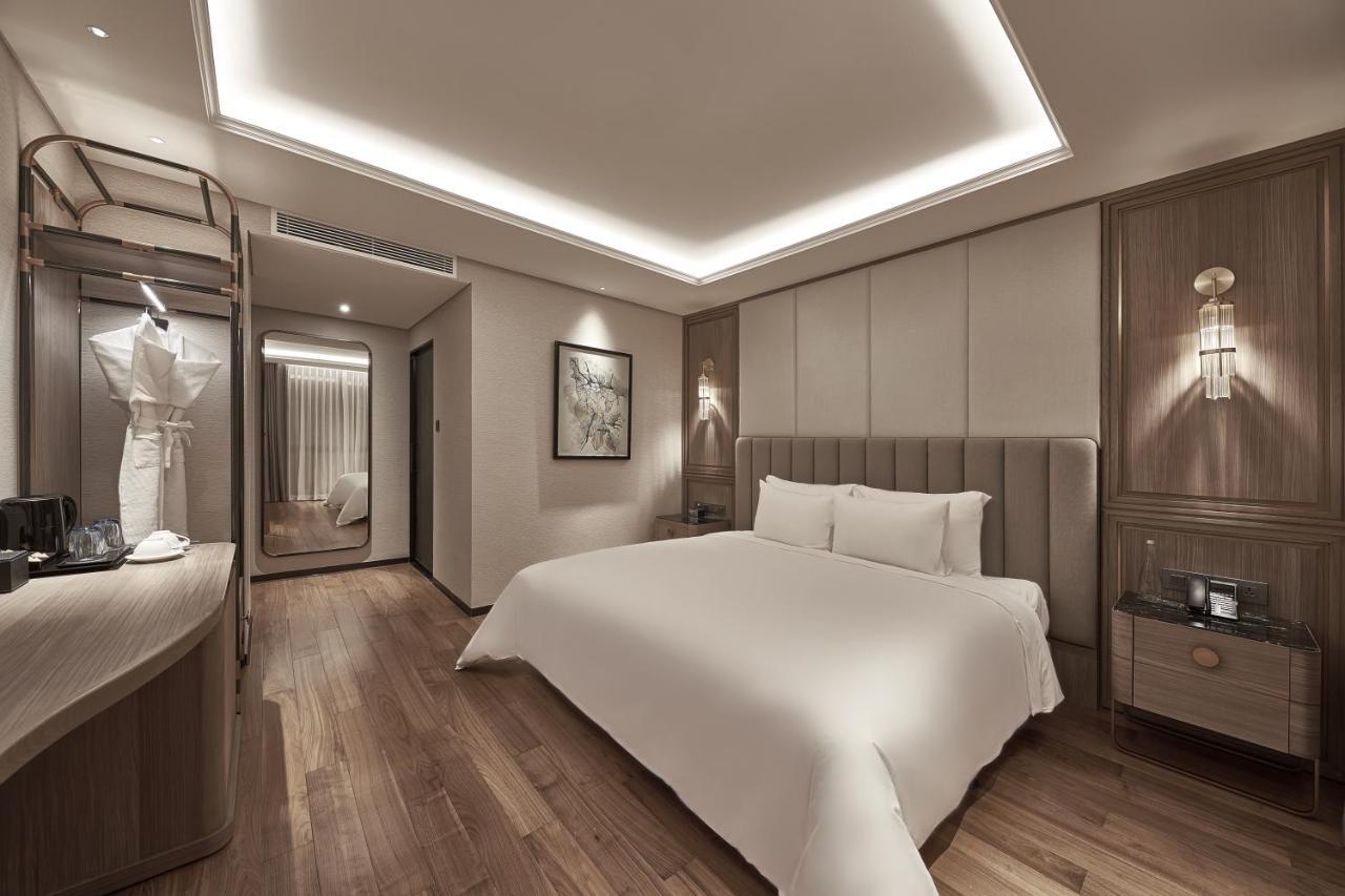 La Siesta Premium Saigon Hotel Ho Şi Min Exterior foto Deluxe Room