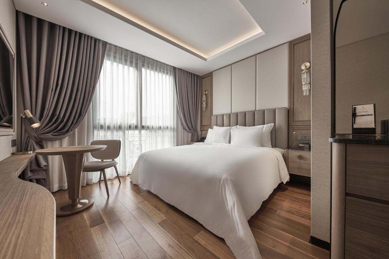 La Siesta Premium Saigon Hotel Ho Şi Min Exterior foto