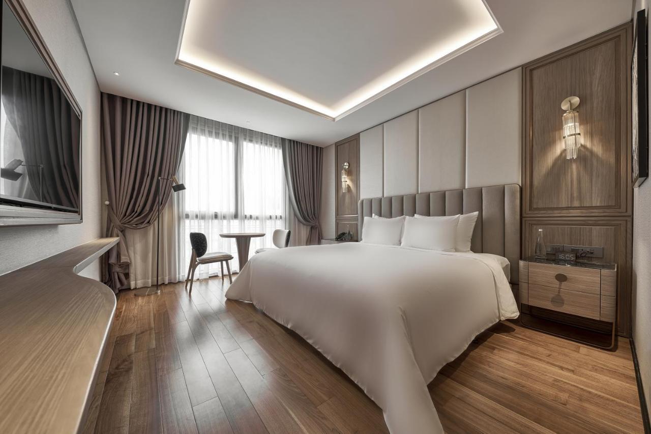 La Siesta Premium Saigon Hotel Ho Şi Min Exterior foto